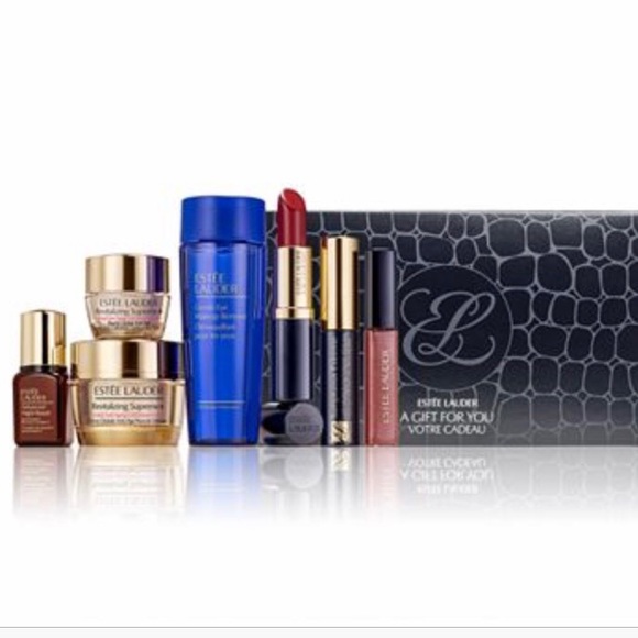 Estee Lauder Other - Estée Lauder Firmer Skin Makeup & Skincare Set